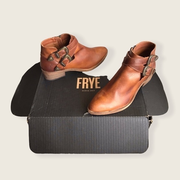 Frye Ray Cognac Leather Belt Western Ankle Bootie - Picture 14 of 15